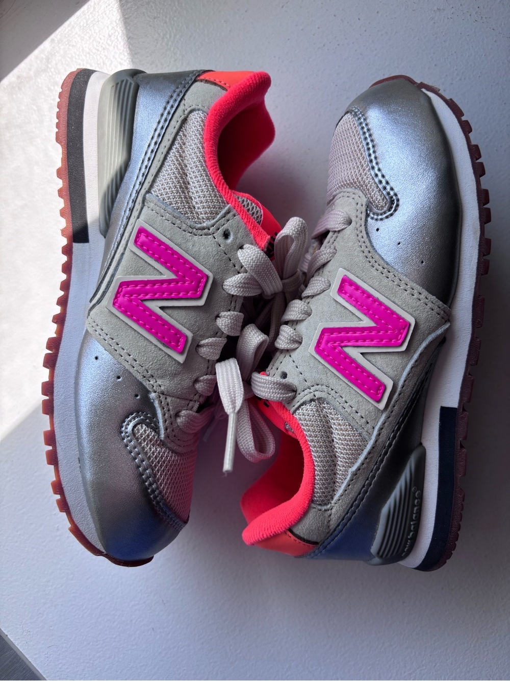 NEW! New Balance 996 Kids Crewcut Silver Sneakers w Pink/Orange Accents Size 12